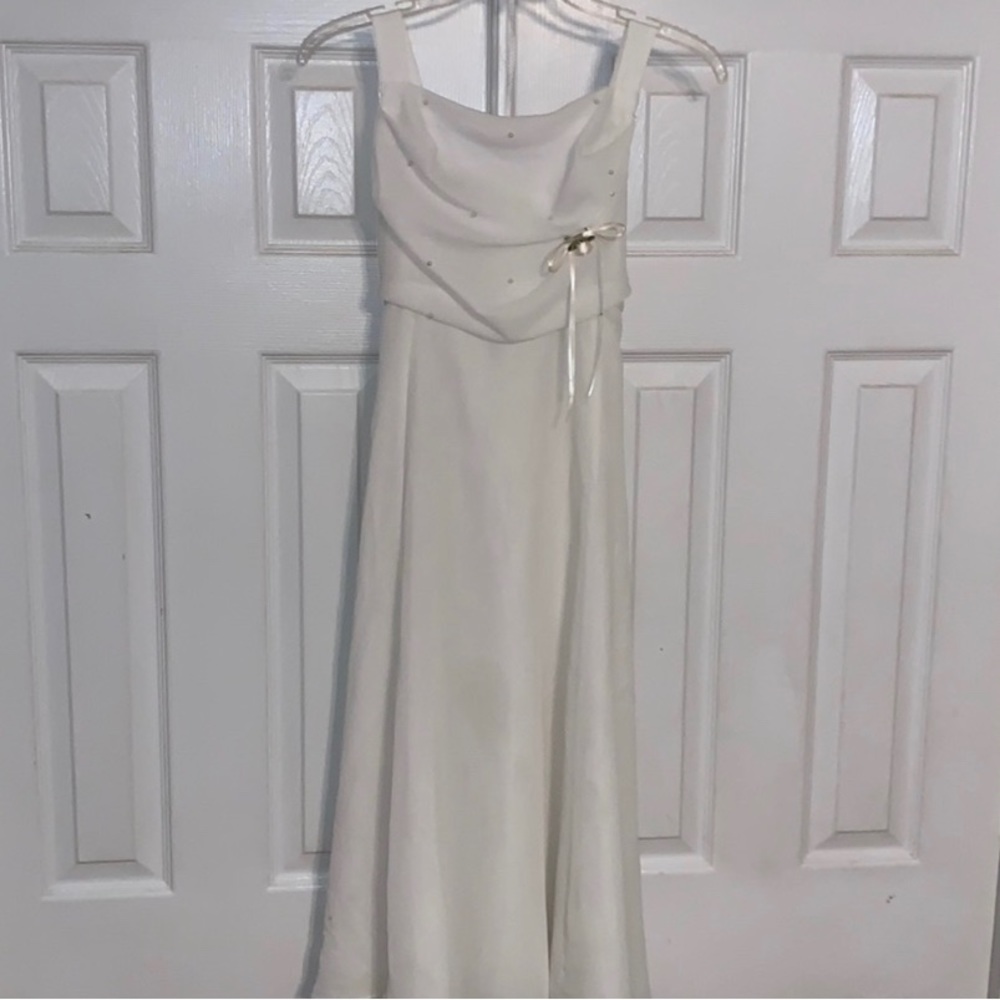 Girls Sz14 White Pearl Strap Long Dress